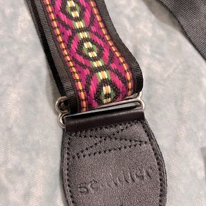 NWT Vintage style Guitar Strap